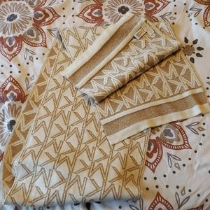 MICHAEL KORS Scarf